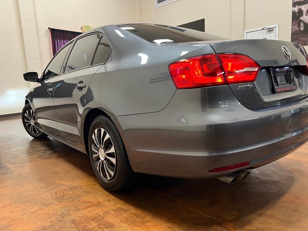 Volkswagen Jetta Sedan 4dr Auto S 2014