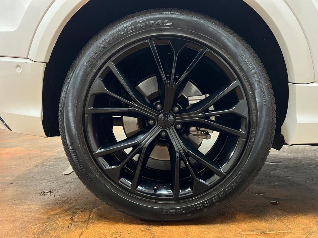 Audi Q8 Premium Plus 55 TFSI quattro 2021