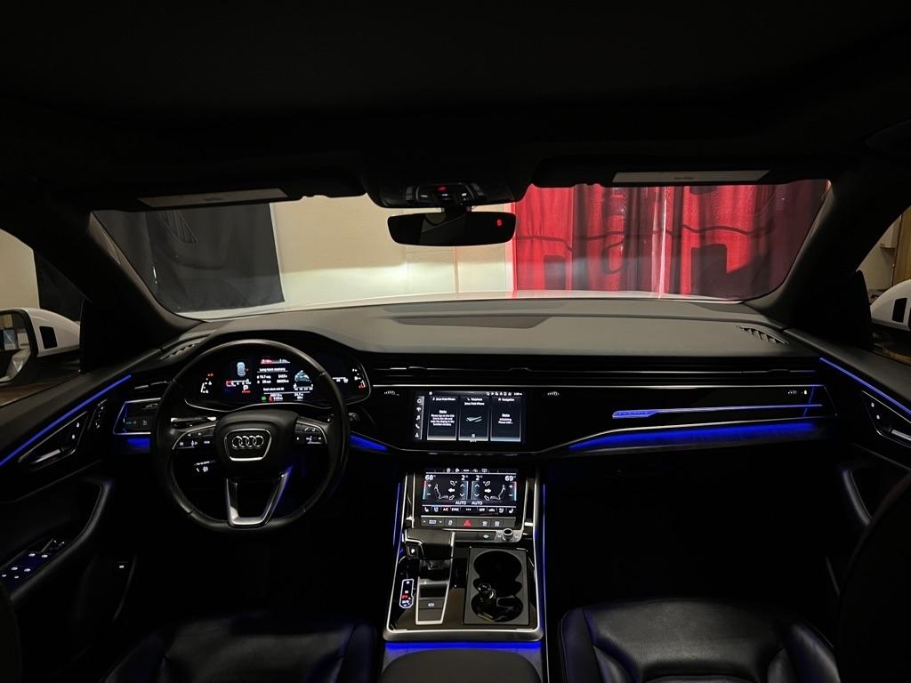 Audi Q8 Premium Plus 55 TFSI quattro 2021