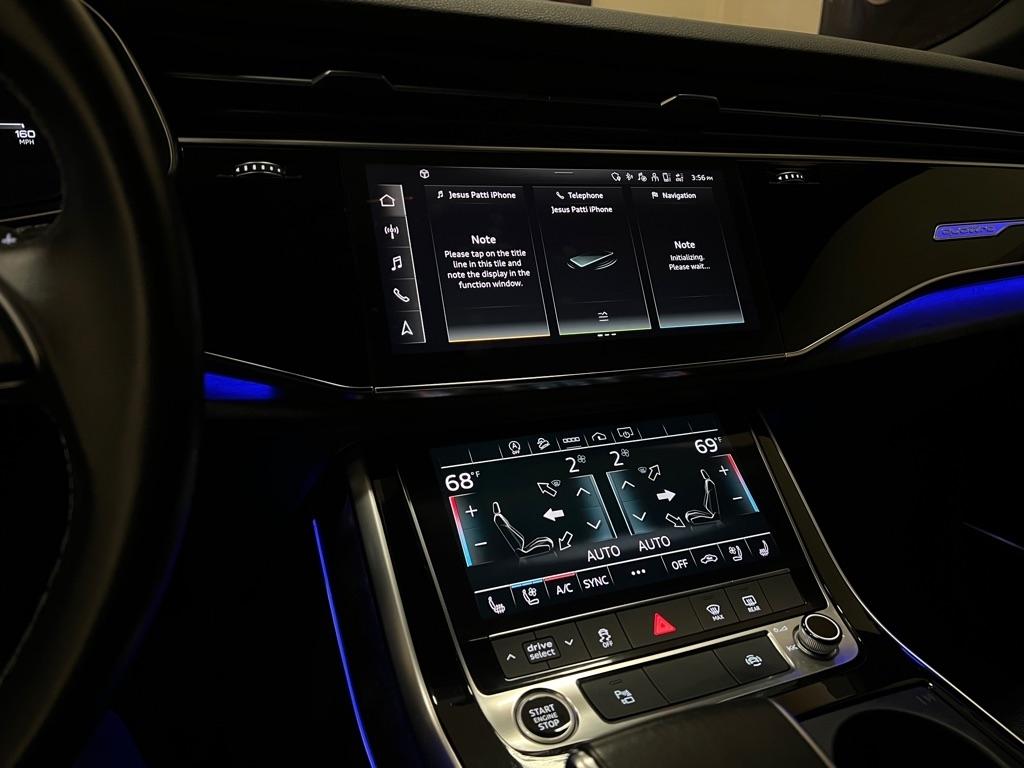 Audi Q8 Premium Plus 55 TFSI quattro 2021