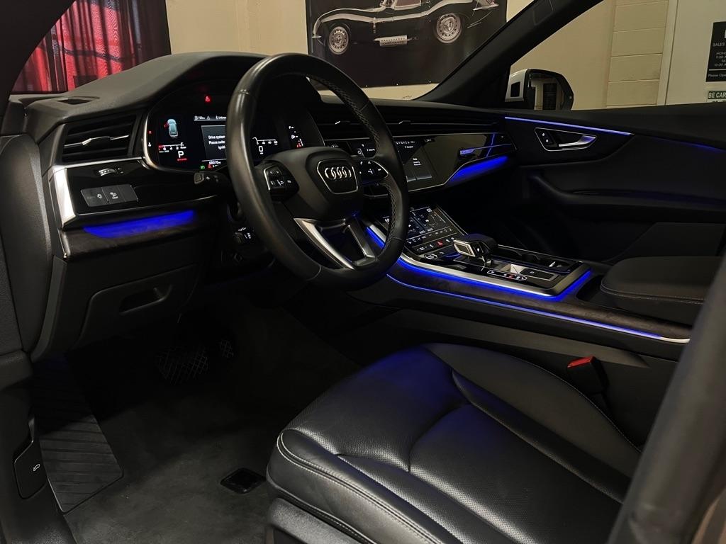 Audi Q8 Premium Plus 55 TFSI quattro 2021