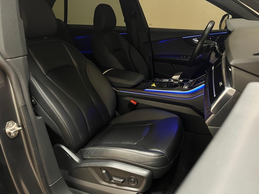 Audi Q8 Premium Plus 55 TFSI quattro 2021