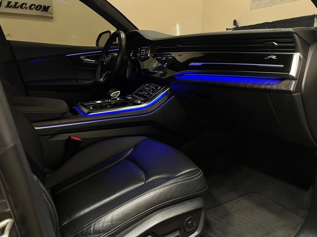 Audi Q8 Premium Plus 55 TFSI quattro 2021