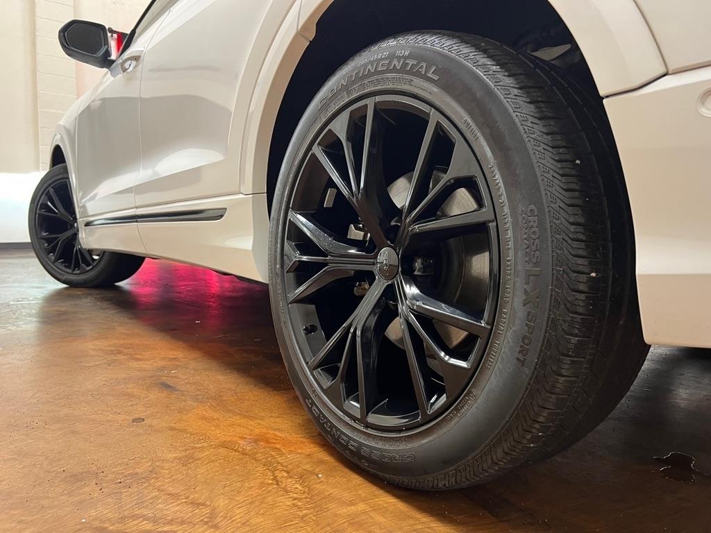 Audi Q8 Premium Plus 55 TFSI quattro 2021