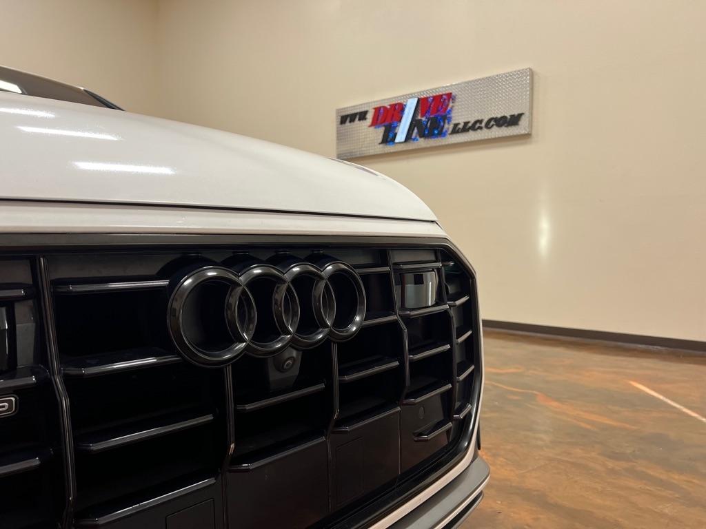 Audi Q8 Premium Plus 55 TFSI quattro 2021