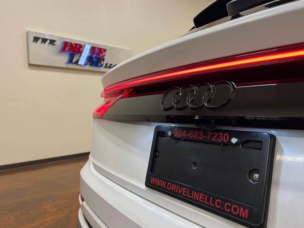 Audi Q8 Premium Plus 55 TFSI quattro 2021