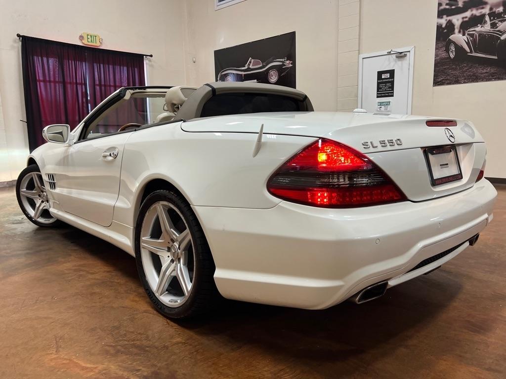 Mercedes-Benz SL-Class 2dr Roadster 5.5L V8 2009