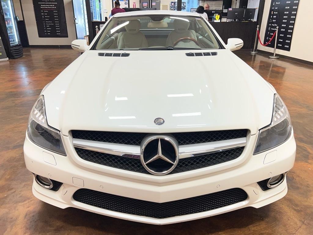 Mercedes-Benz SL-Class 2dr Roadster 5.5L V8 2009