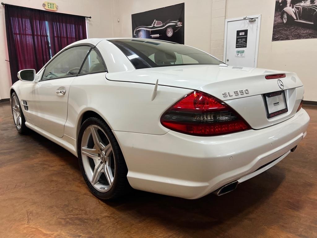 Mercedes-Benz SL-Class 2dr Roadster 5.5L V8 2009