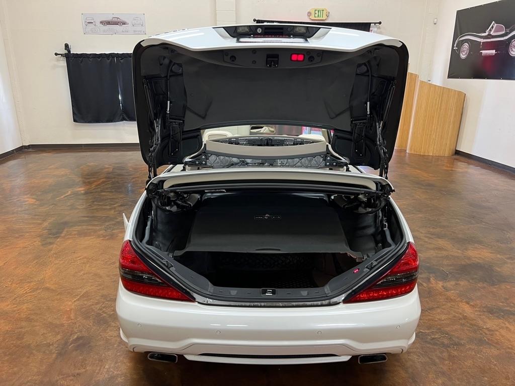 Mercedes-Benz SL-Class 2dr Roadster 5.5L V8 2009