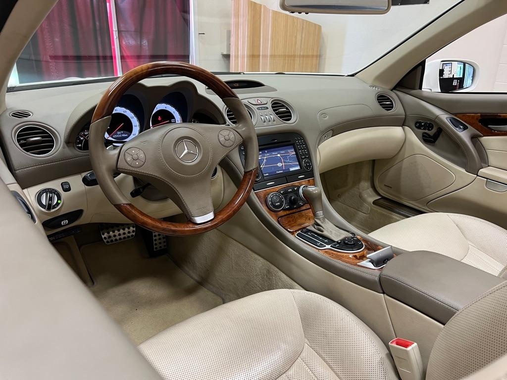 Mercedes-Benz SL-Class 2dr Roadster 5.5L V8 2009