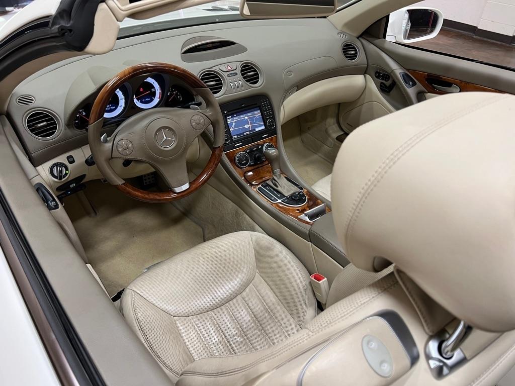 Mercedes-Benz SL-Class 2dr Roadster 5.5L V8 2009
