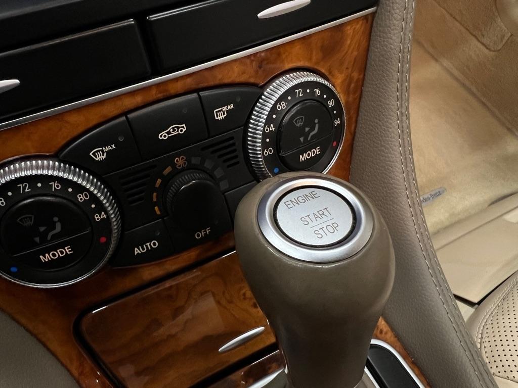 Mercedes-Benz SL-Class 2dr Roadster 5.5L V8 2009