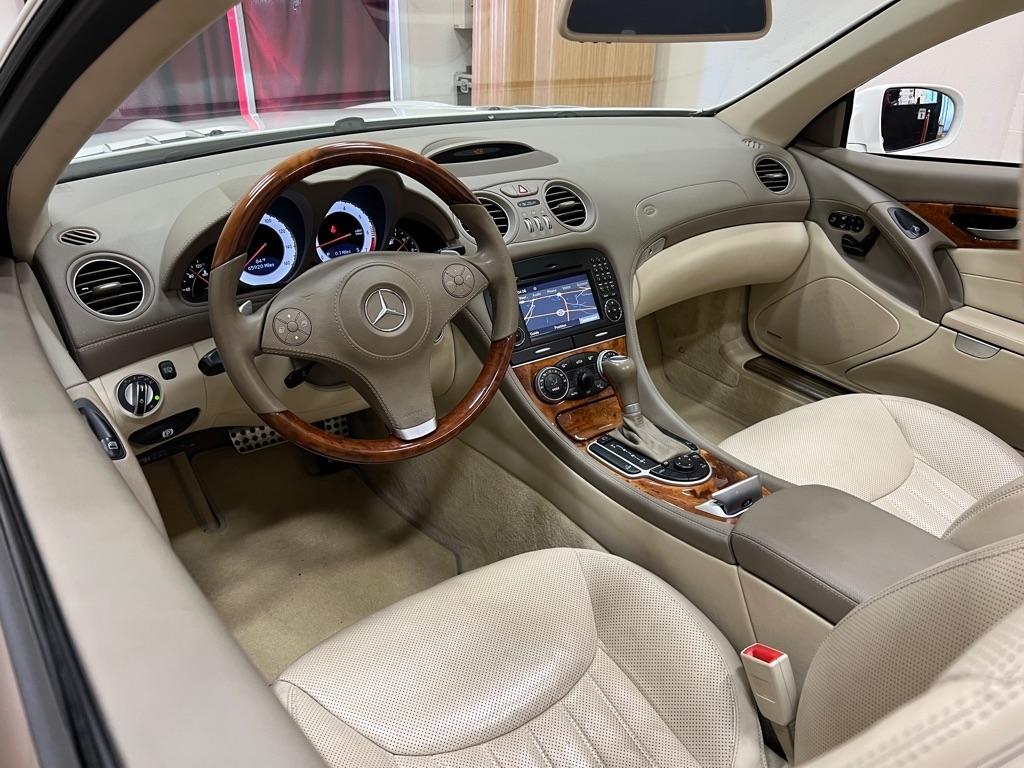 Mercedes-Benz SL-Class 2dr Roadster 5.5L V8 2009