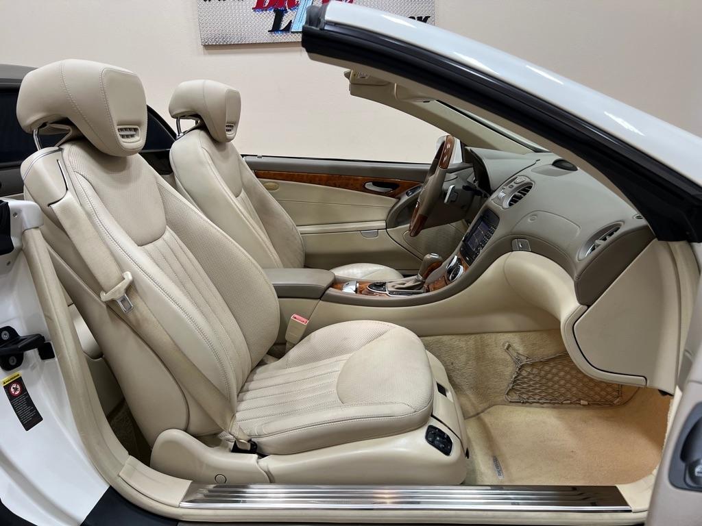 Mercedes-Benz SL-Class 2dr Roadster 5.5L V8 2009