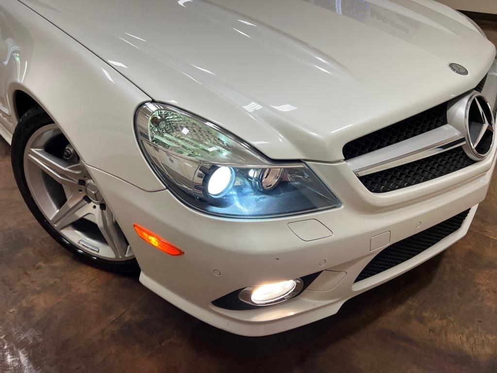 Mercedes-Benz SL-Class 2dr Roadster 5.5L V8 2009