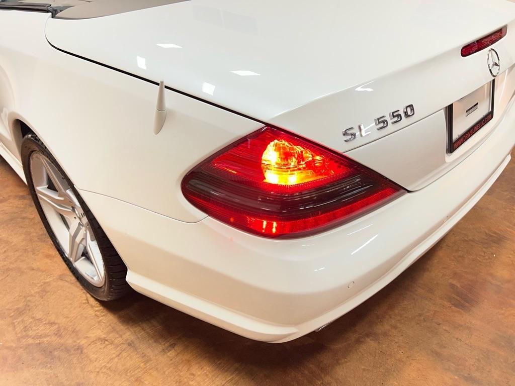 Mercedes-Benz SL-Class 2dr Roadster 5.5L V8 2009