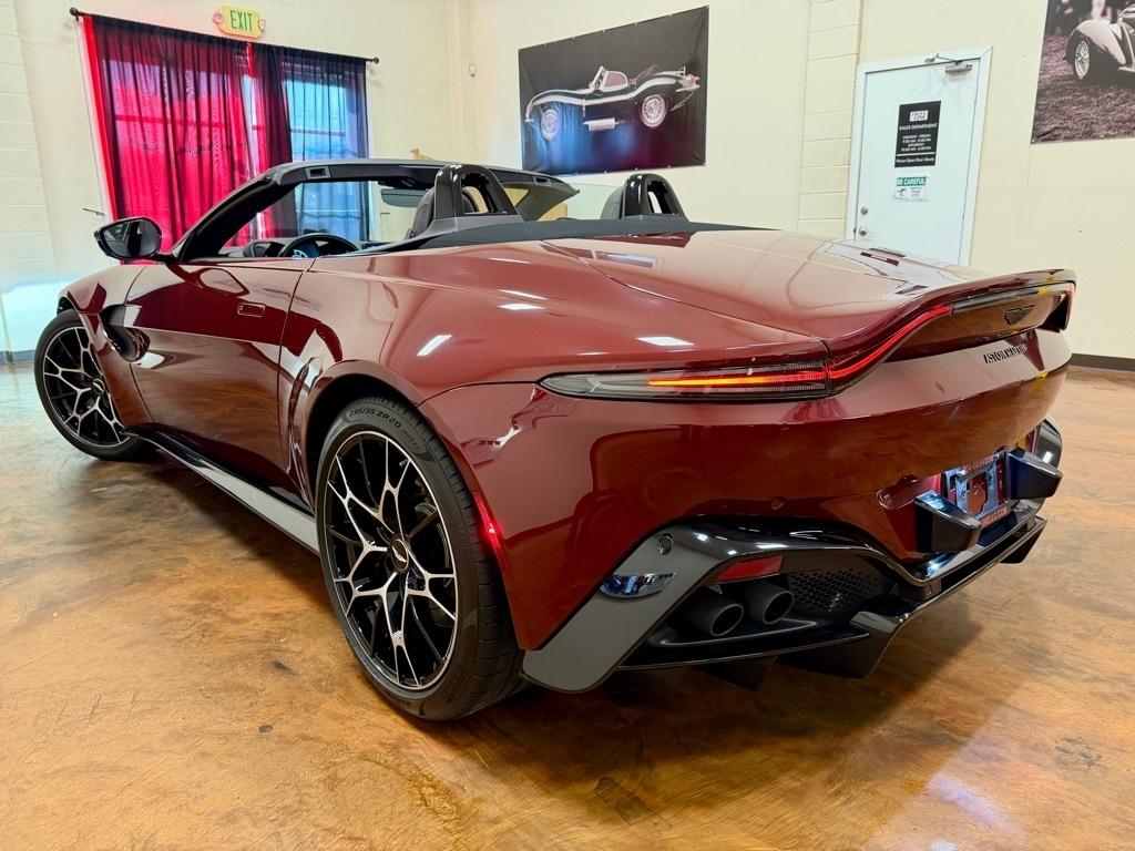 Aston Martin Vantage Roadster 2021