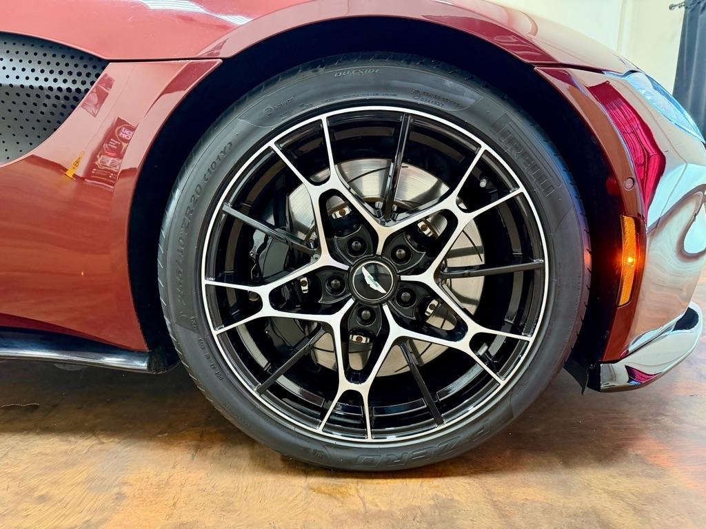 Aston Martin Vantage Roadster 2021