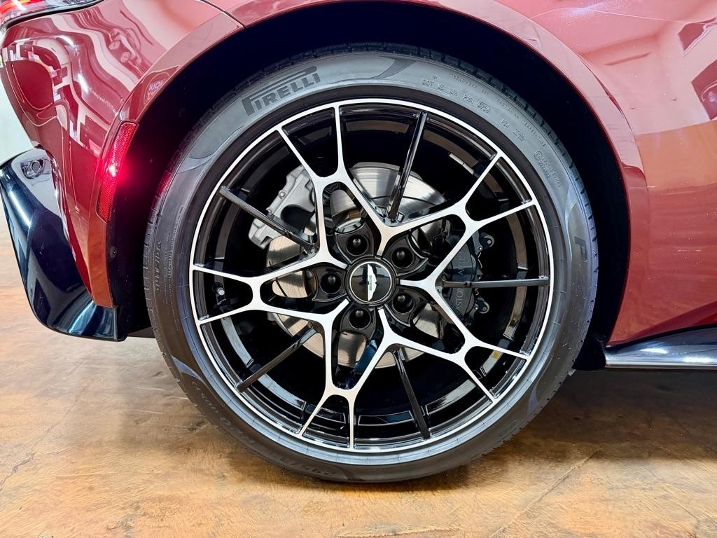 Aston Martin Vantage Roadster 2021