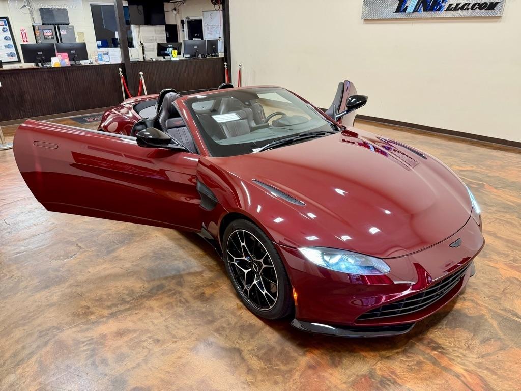 Aston Martin Vantage Roadster 2021