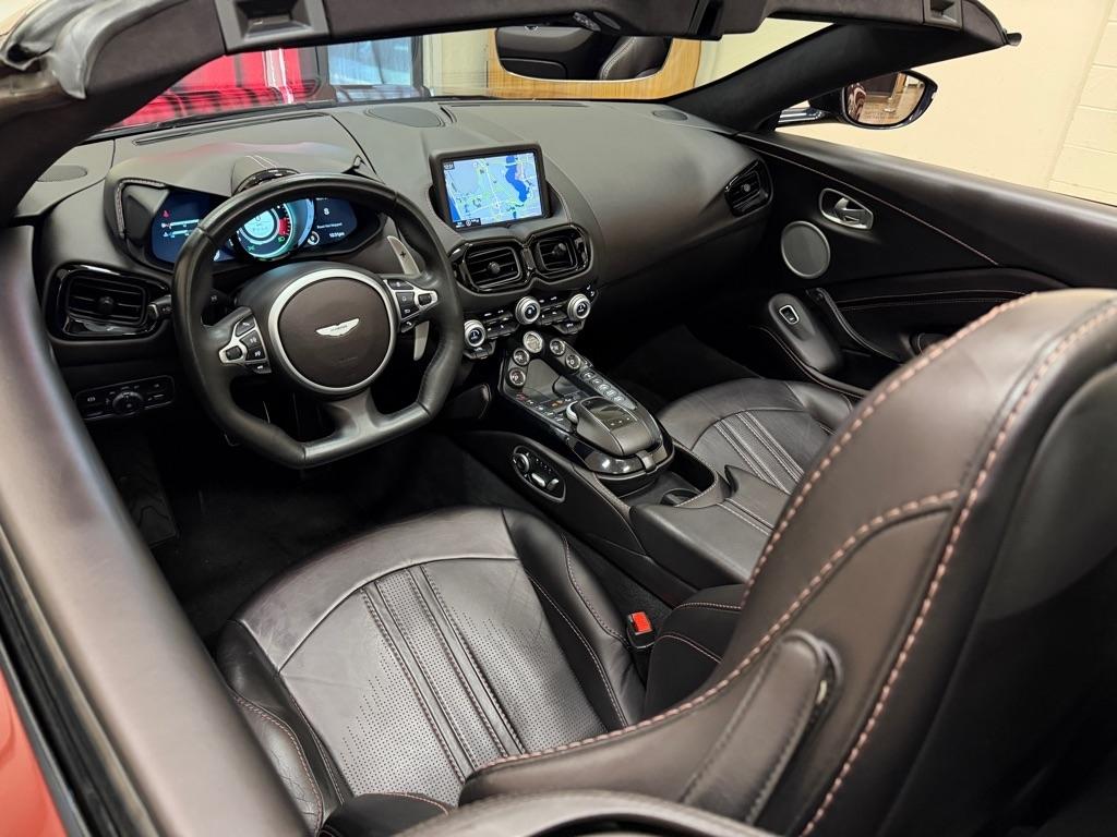 Aston Martin Vantage Roadster 2021