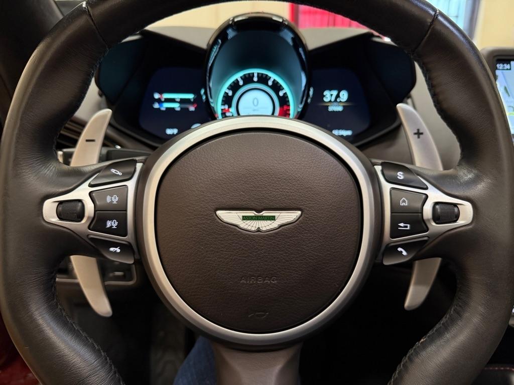 Aston Martin Vantage Roadster 2021