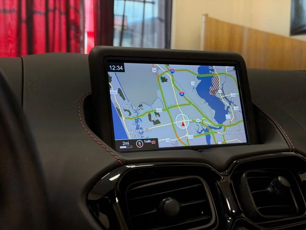 Aston Martin Vantage Roadster 2021