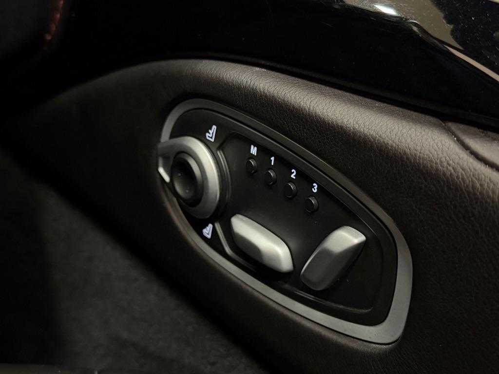 Aston Martin Vantage Roadster 2021