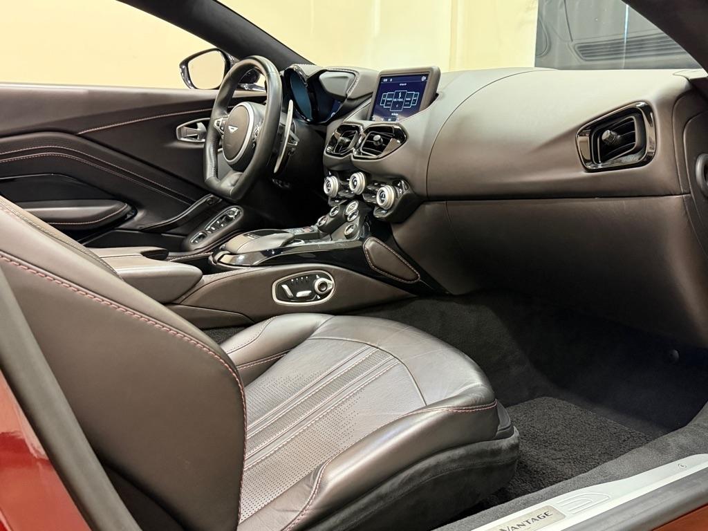 Aston Martin Vantage Roadster 2021