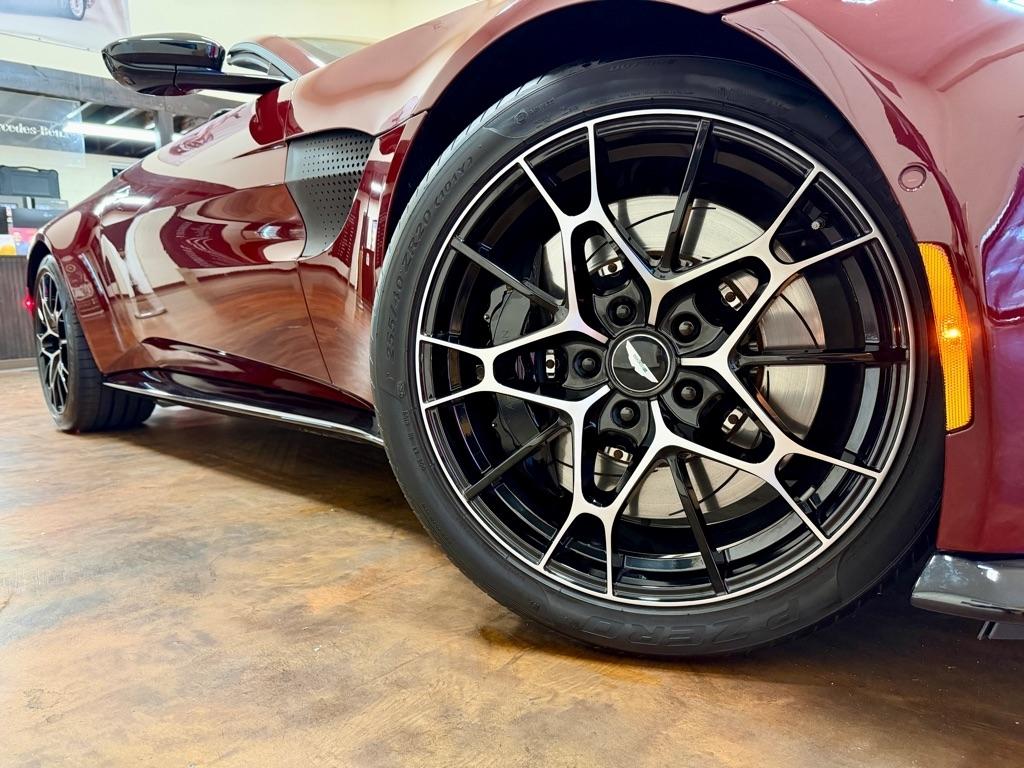 Aston Martin Vantage Roadster 2021