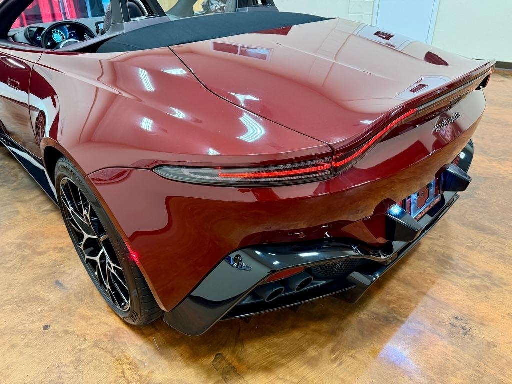 Aston Martin Vantage Roadster 2021