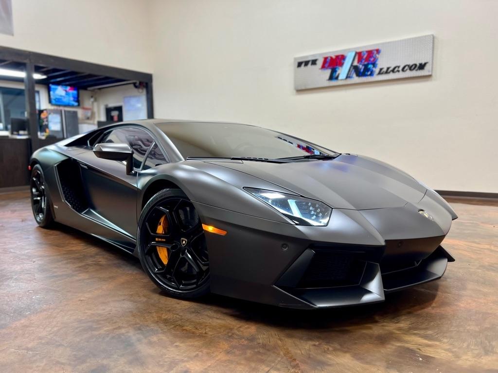 Lamborghini Aventador 2dr Cpe 2012