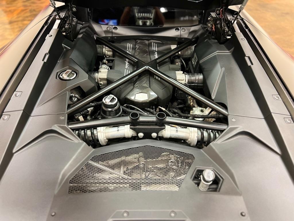 Lamborghini Aventador 2dr Cpe 2012