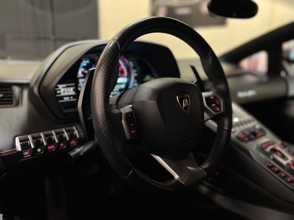 Lamborghini Aventador 2dr Cpe 2012