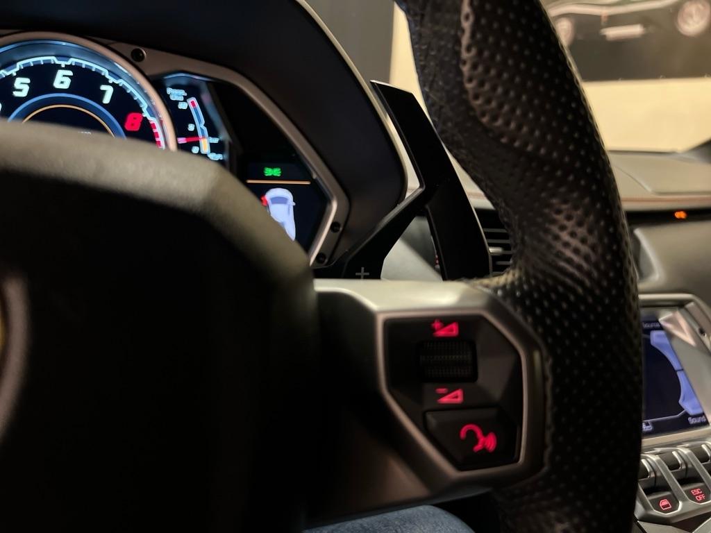 Lamborghini Aventador 2dr Cpe 2012