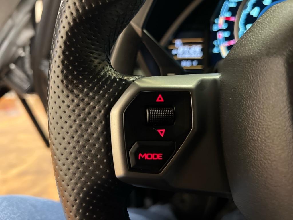 Lamborghini Aventador 2dr Cpe 2012