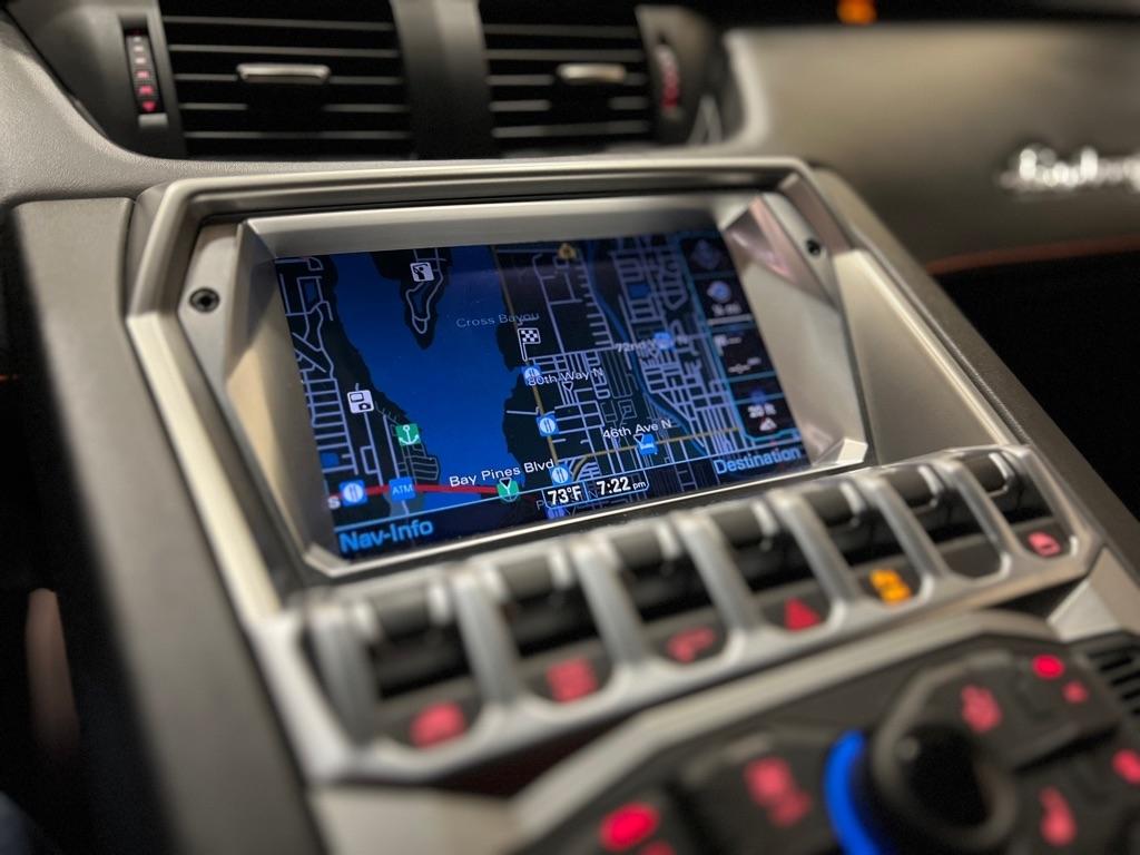 Lamborghini Aventador 2dr Cpe 2012