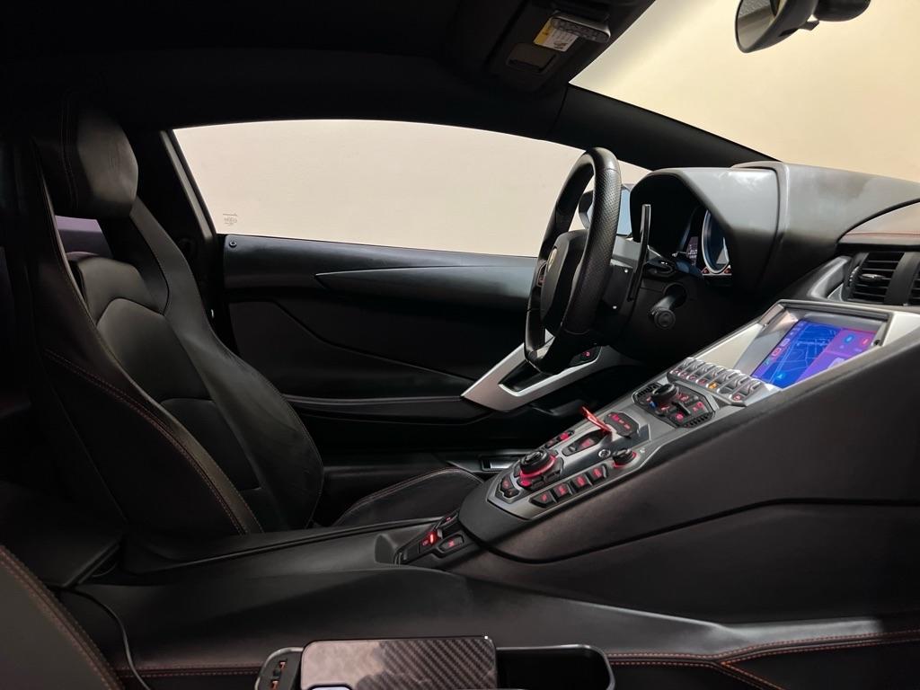 Lamborghini Aventador 2dr Cpe 2012