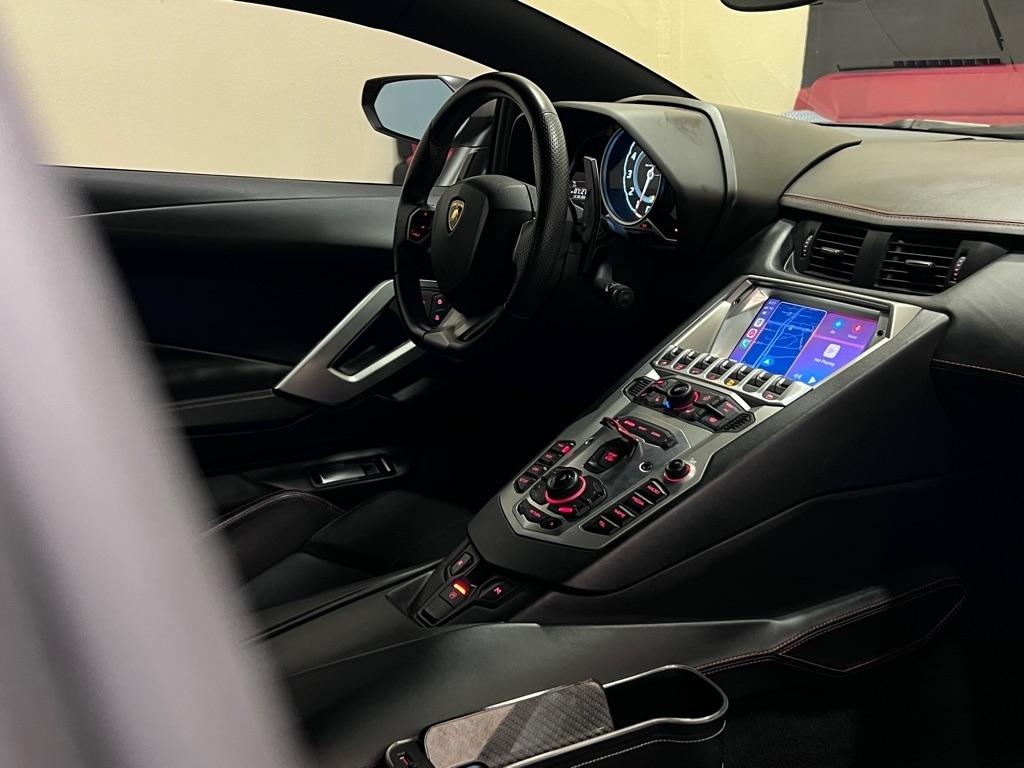 Lamborghini Aventador 2dr Cpe 2012