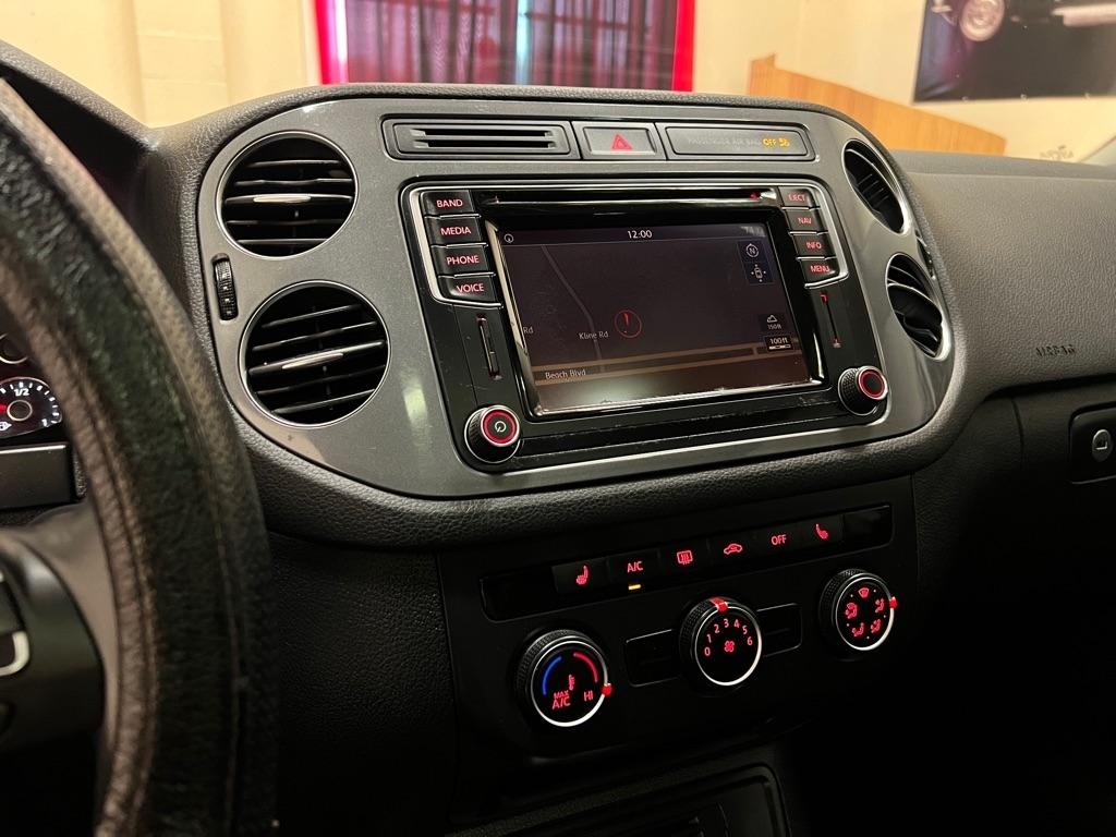 Volkswagen Tiguan 2WD 4dr Auto R-Line 2016