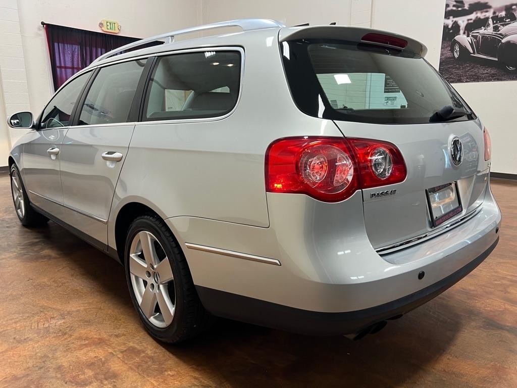 Volkswagen Passat Wagon 4dr Auto Komfort FWD 2009