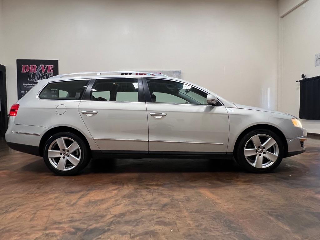 Volkswagen Passat Wagon 4dr Auto Komfort FWD 2009