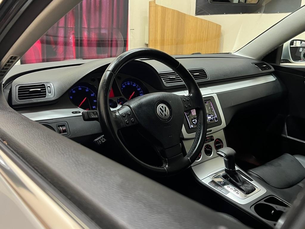 Volkswagen Passat Wagon 4dr Auto Komfort FWD 2009