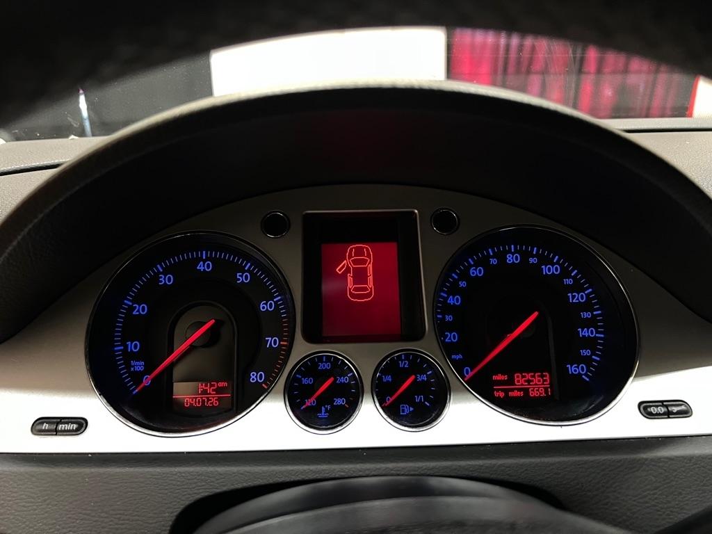 Volkswagen Passat Wagon 4dr Auto Komfort FWD 2009