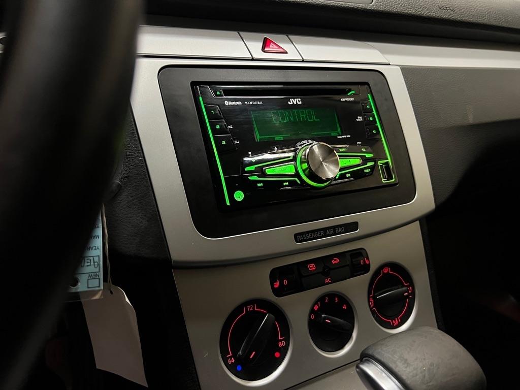 Volkswagen Passat Wagon 4dr Auto Komfort FWD 2009