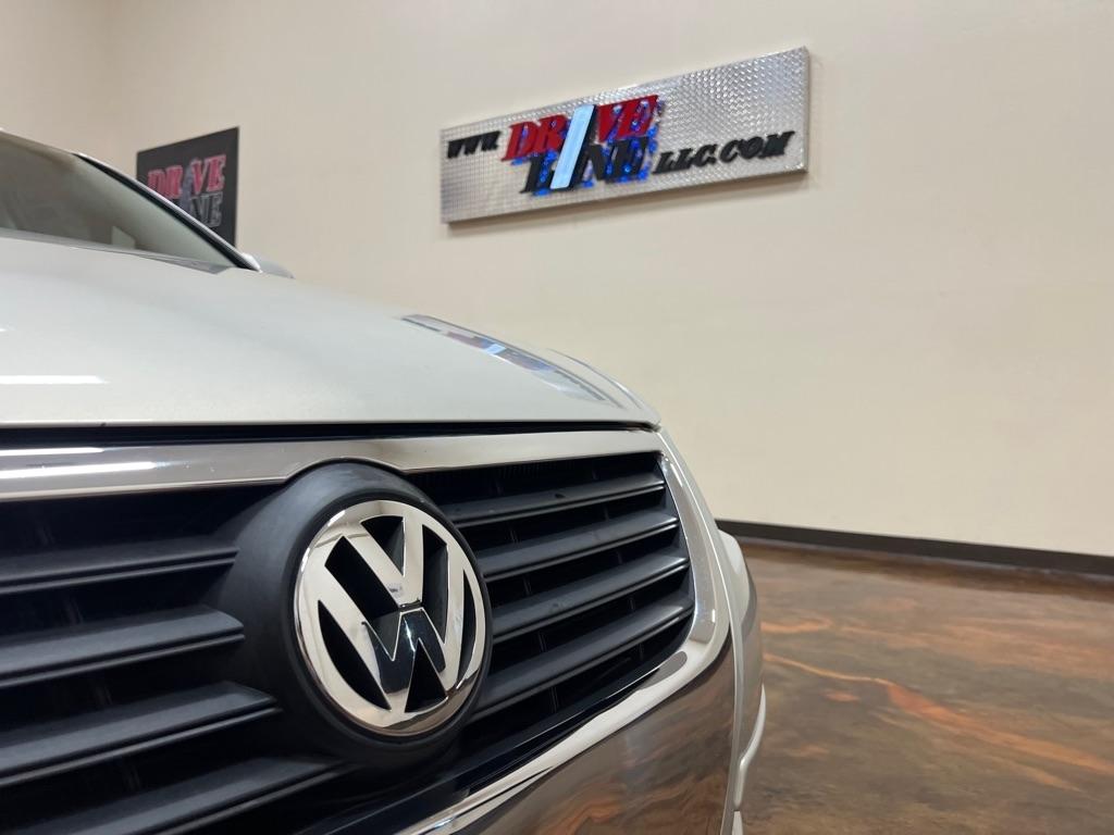 Volkswagen Passat Wagon 4dr Auto Komfort FWD 2009