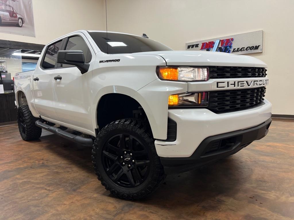 2022 Chevrolet Silverado 1500 Custom 4X4 Crew Cab Short Box's photo