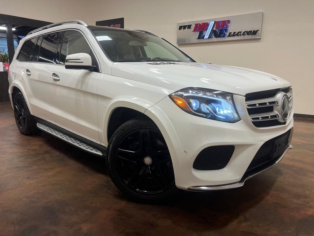 2017 Mercedes-Benz GLS GLS550's photo
