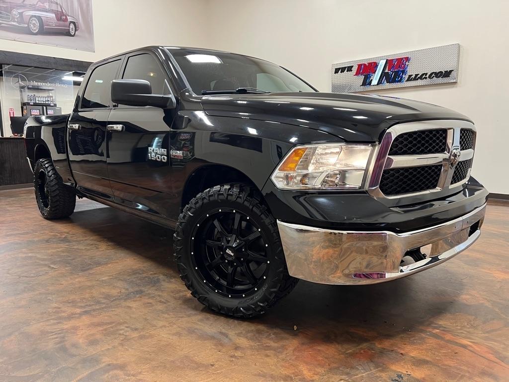 2020 RAM 1500 Classic SLT 4x4 Crew Cab 6'4's photo